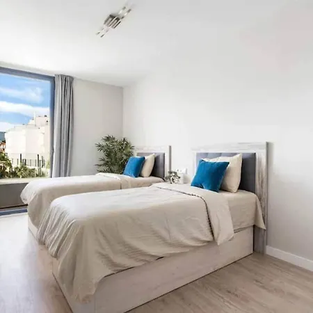 Сasa de vacaciones Fantastic Townhouse Near The