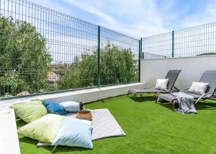 Fantastic Townhouse Near The *