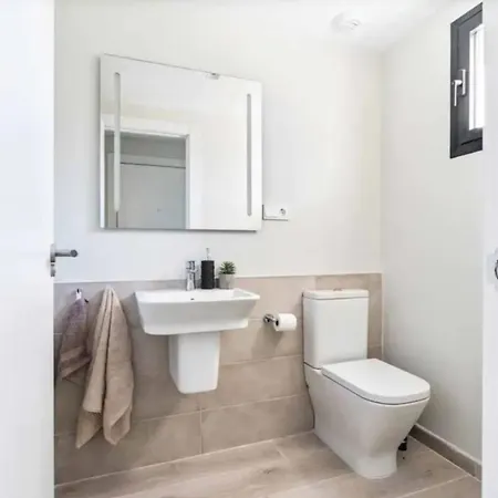 Fantastic Townhouse Near The Сasa de vacaciones Málaga