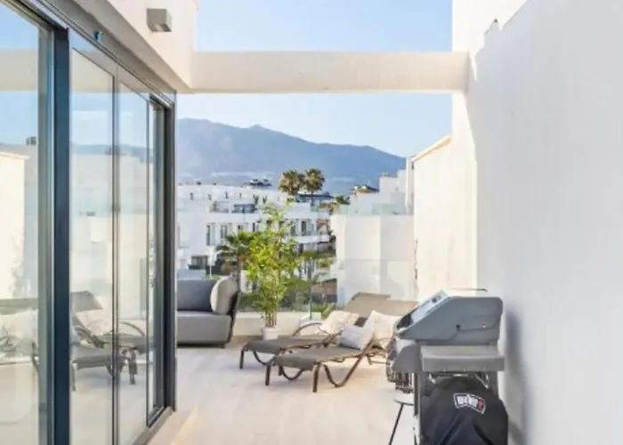 Fantastic Townhouse Near The