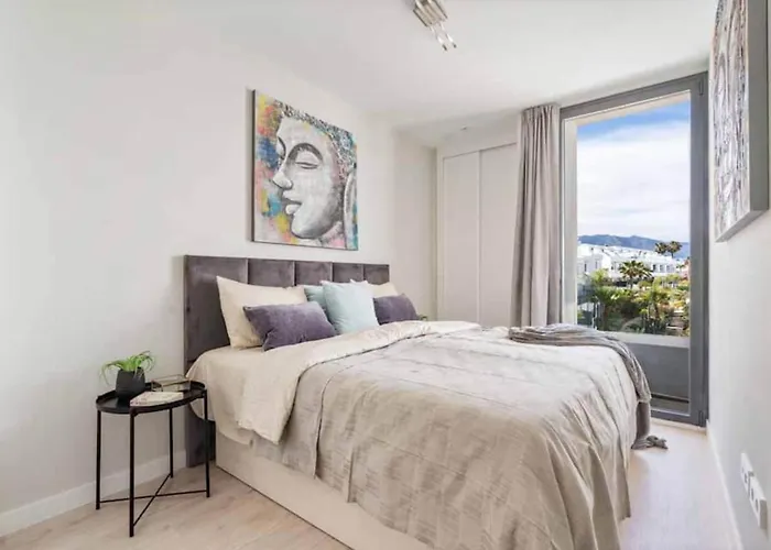 Fantastic Townhouse Near The Holiday home Malaga