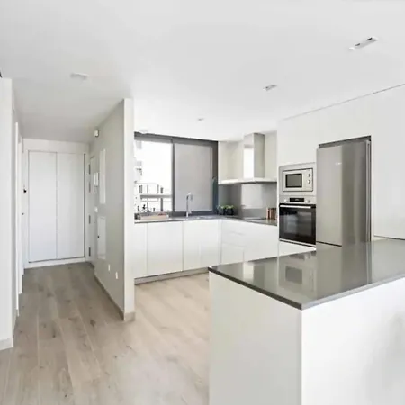 Fantastic Townhouse Near The *
